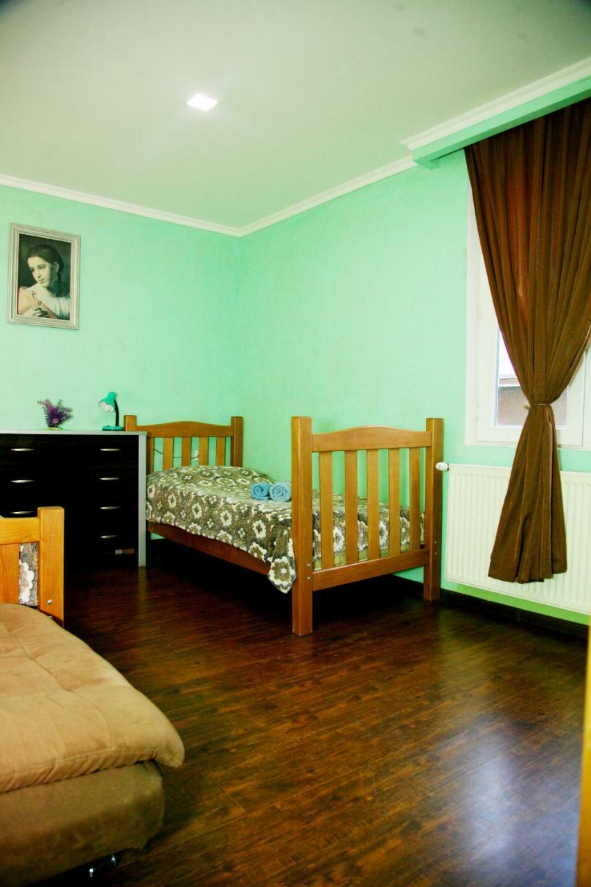 Guesthouse Different Tbilisi Exterior photo